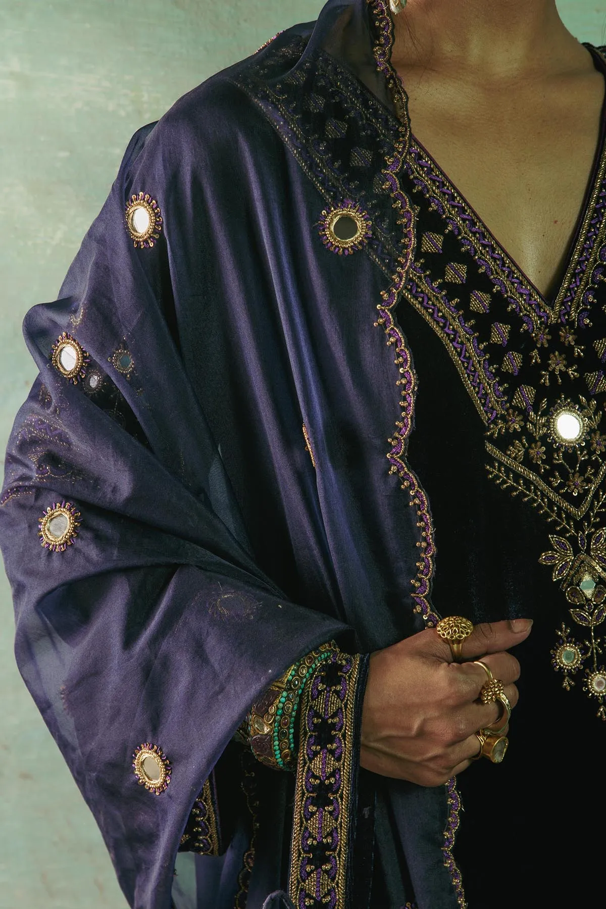 Khwaab Zardozi Embroidered Kurta Set