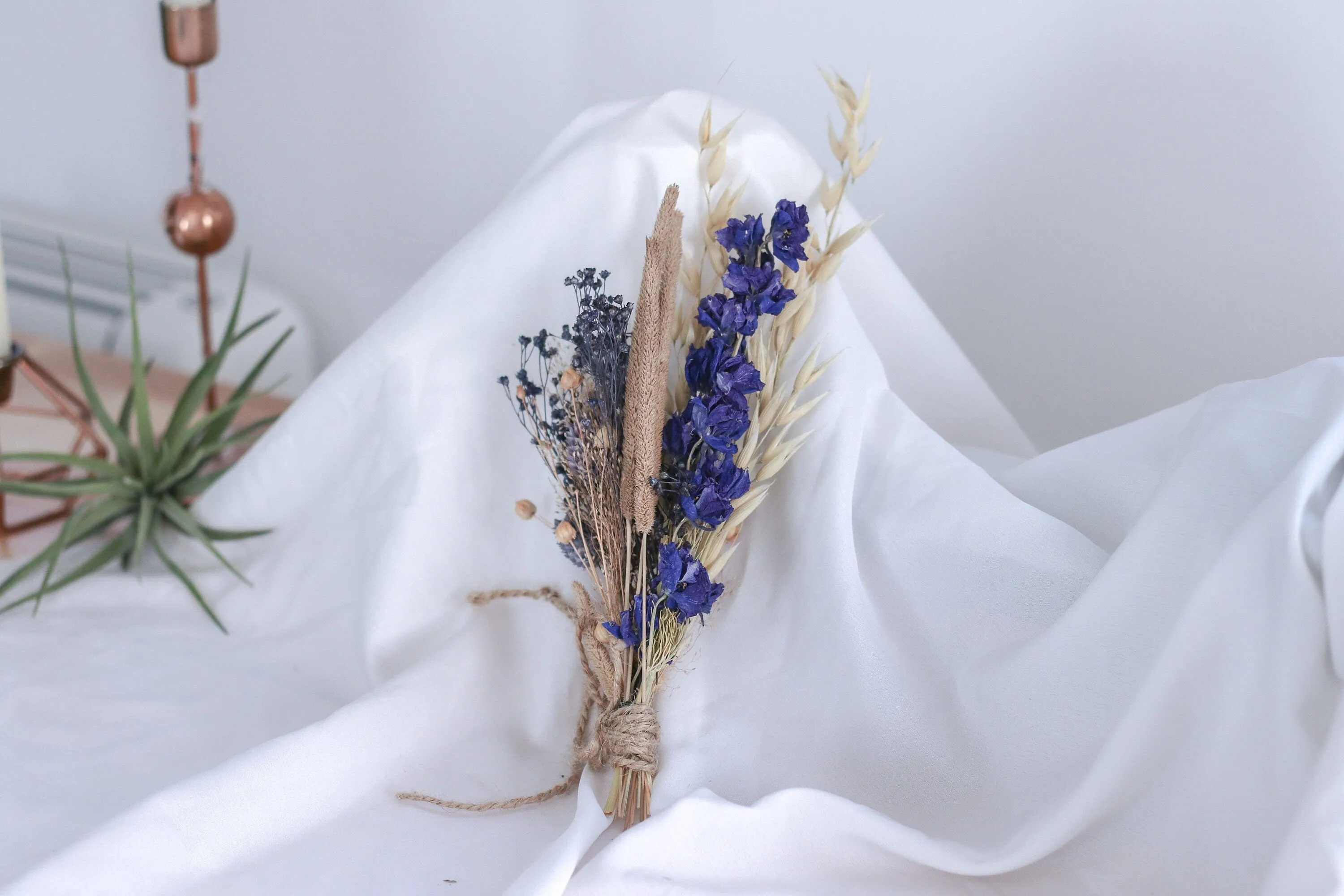Natural Dried Flowers Lapel Pin Boutonniere Fairy Lavender Buttonhole / Boho Boutonnaire